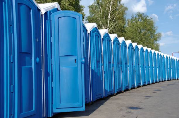 Best Portable restroom trailer rental  in Paulsboro, NJ